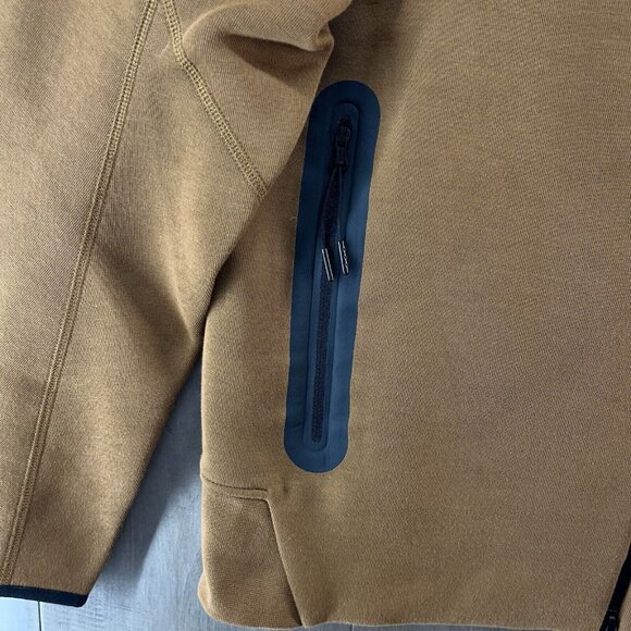 Nike Sportswear Men's Tech Fleece Full Zip Hoodie Brown Size XS FB7921-281 - Picture 2 of 7